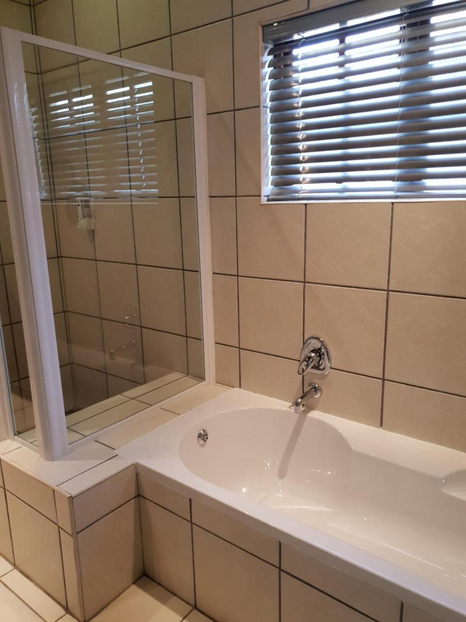 B&B On Church Oudtshoorn Esterno foto